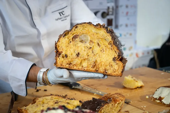 Il panettone, appena tagliato